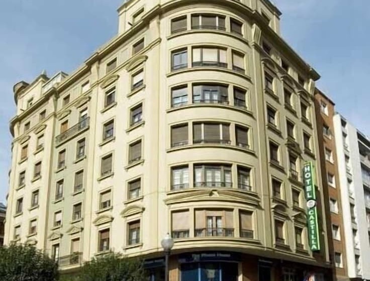 فندق Castilla