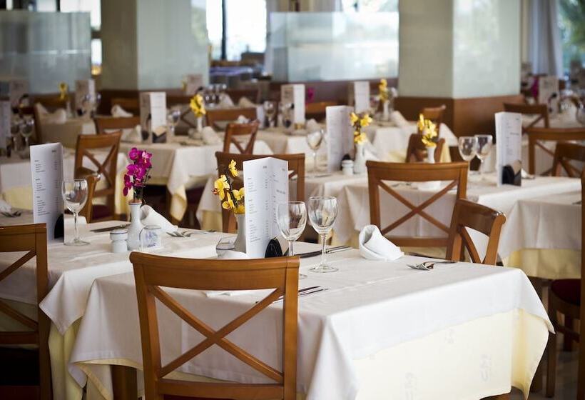 هتل Cm Castell De Mar