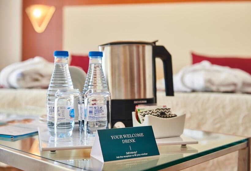 هتل Cm Castell De Mar