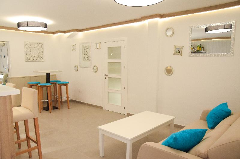 Отель Costa Mediterraneo