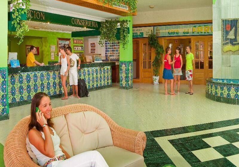 בית מלון כפרי Diver Roquetas