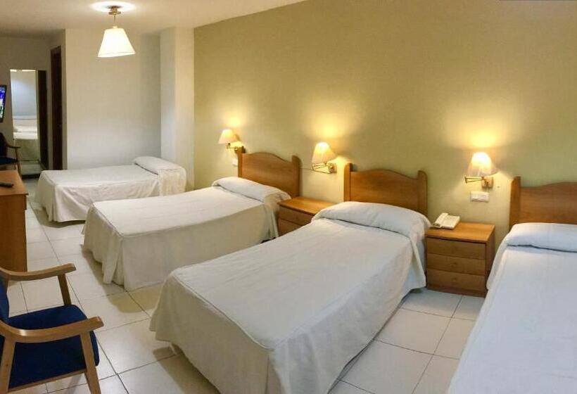 فندق El Emigrante