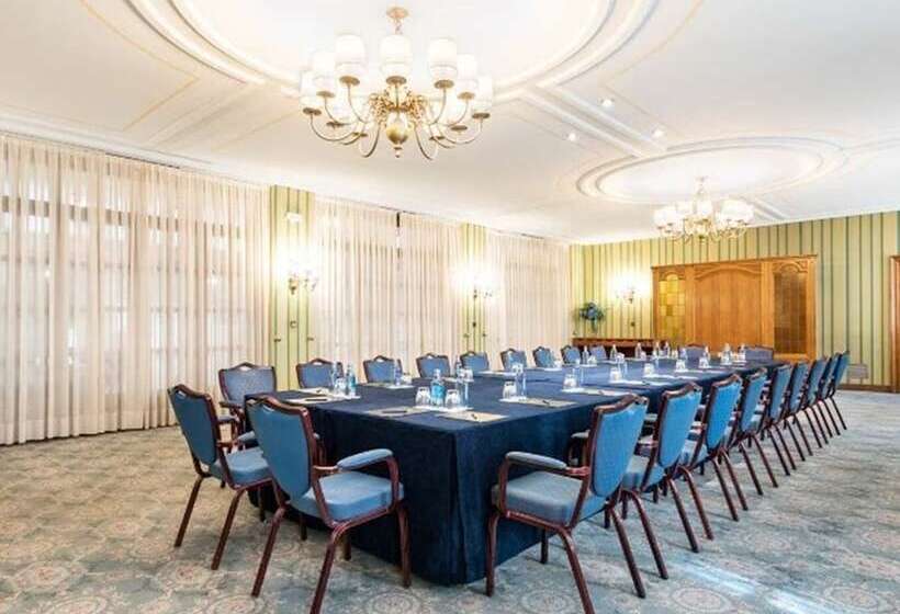 Eurostars Hotel De La Reconquista