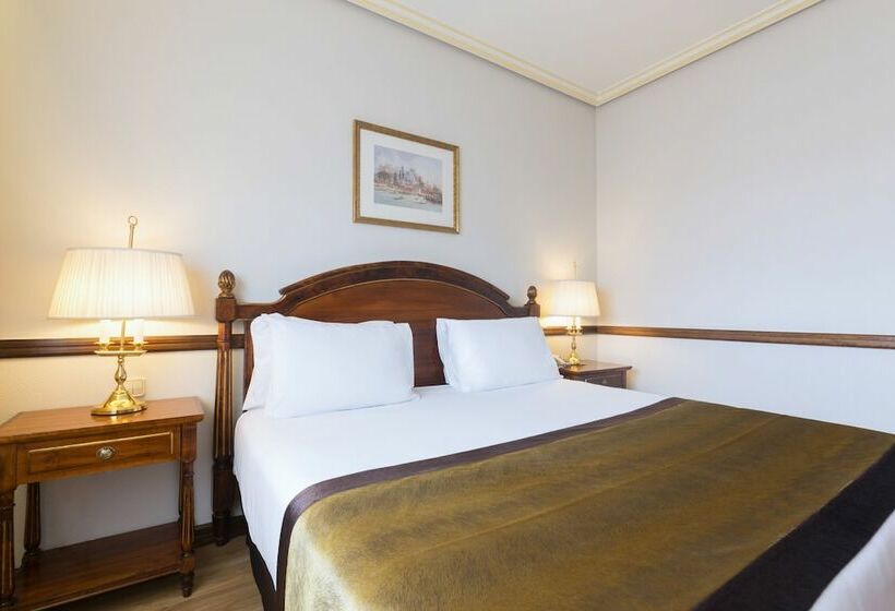 فندق Exe Reina Isabel