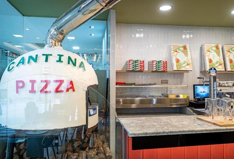 Отель Faranda Express Pathos Gijón