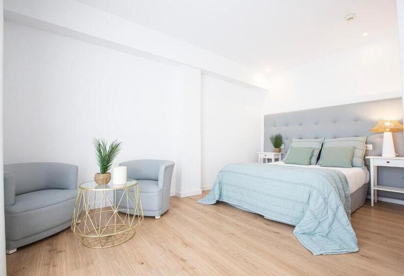 Отель Fleming Playa Poniente