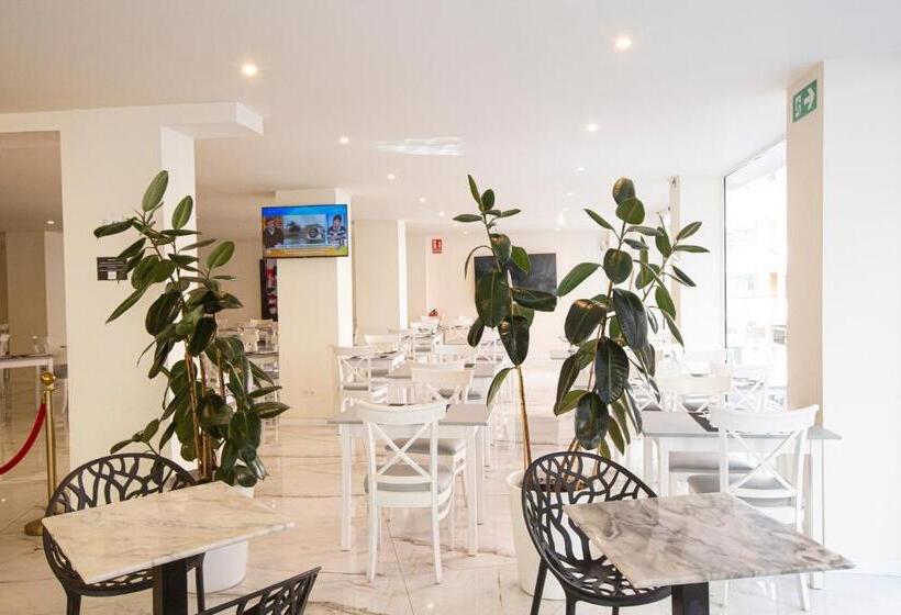 Отель Fleming Playa Poniente