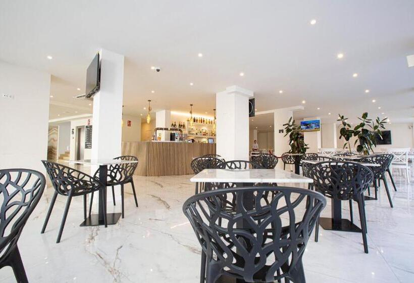 Отель Fleming Playa Poniente