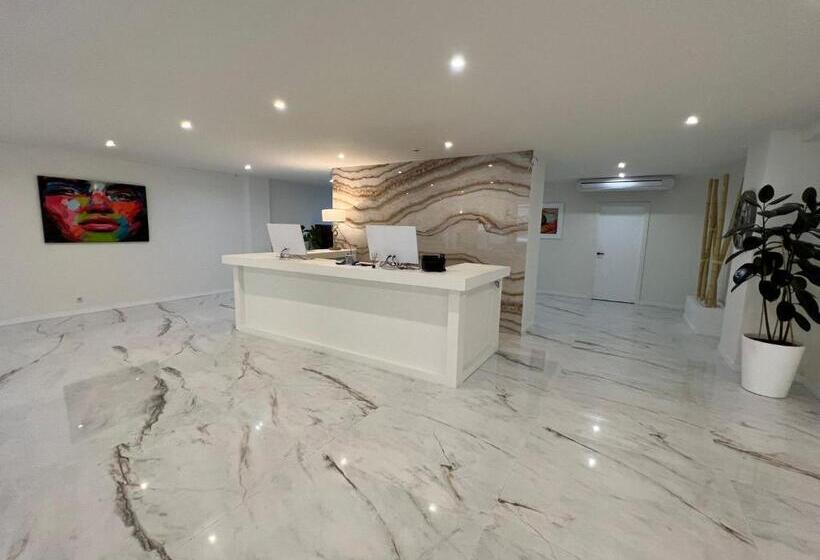 Отель Fleming Playa Poniente