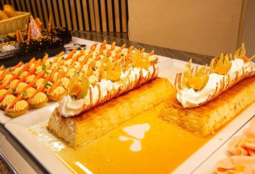 Отель Fleming Playa Poniente