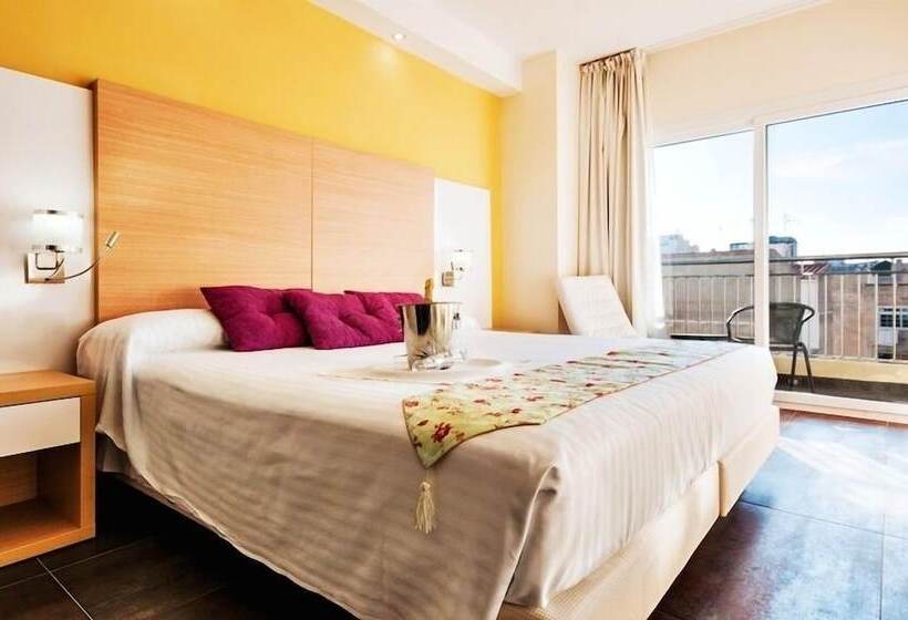 هتل Fontana Plaza