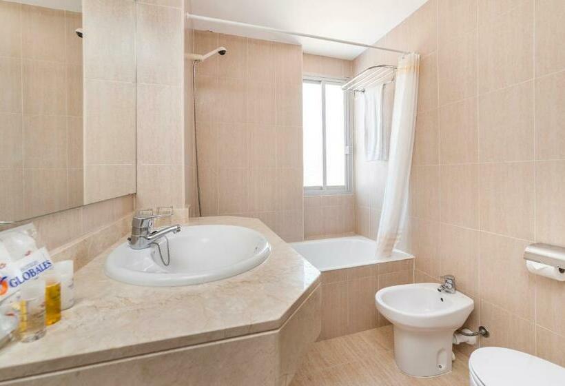 בית מלון כפרי Globales Simar