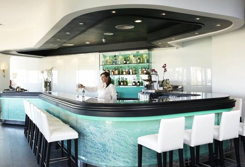 ホテル Gpro Valparaiso Palace & Spa