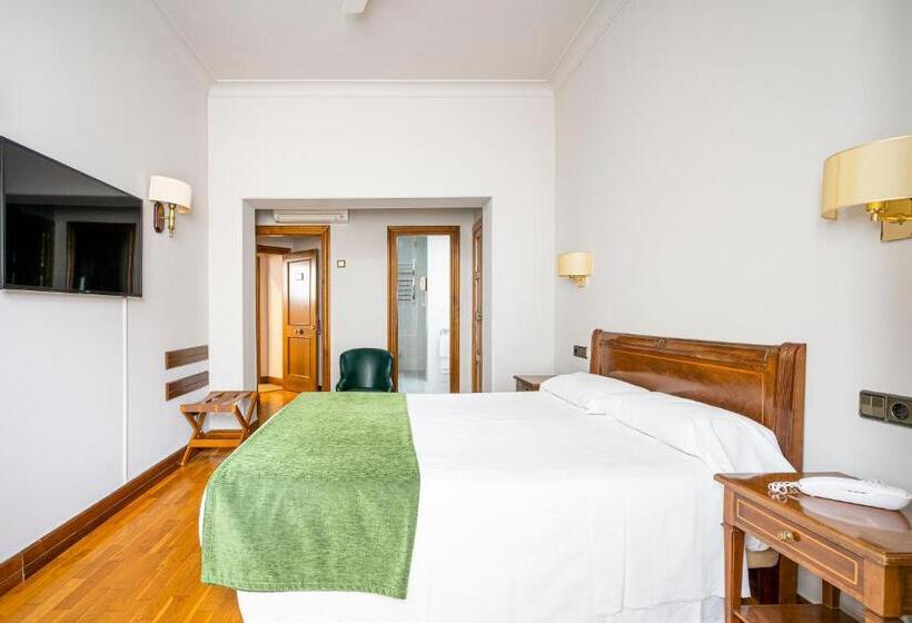 בית מלון כפרי Hernan Cortes