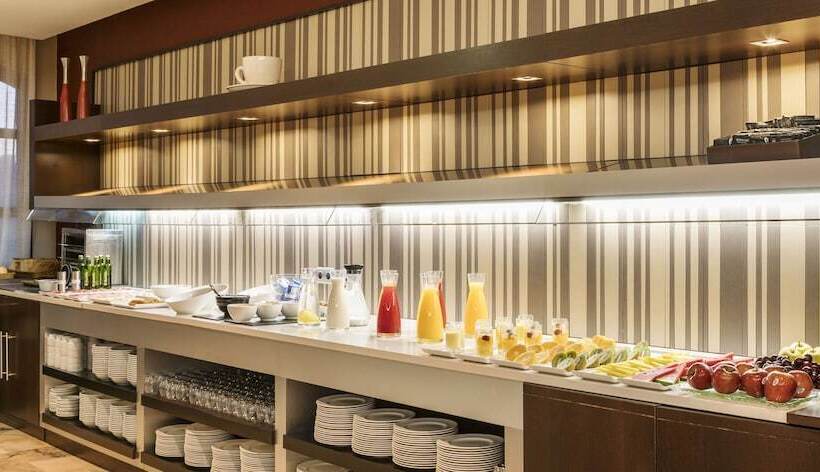 فندق Ilunion Golf Badajoz