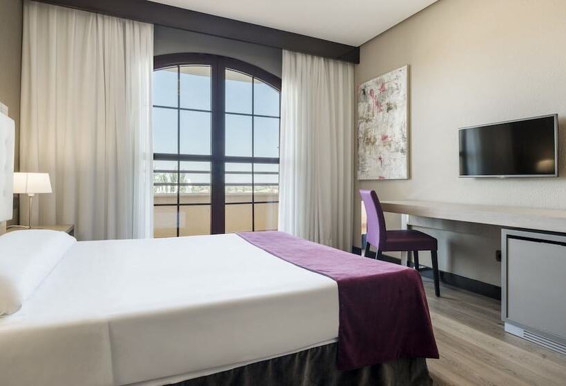 فندق Ilunion Golf Badajoz