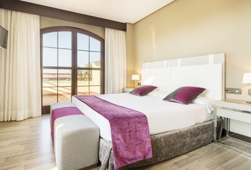 فندق Ilunion Golf Badajoz