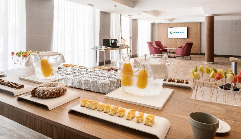 هتل Ilunion Las Lomas