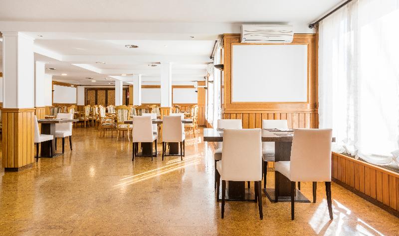 هتل Ilunion Las Lomas