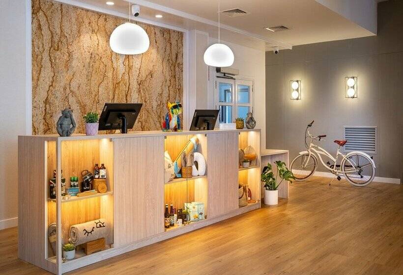 هتل Innside Costablanca - Adults Only