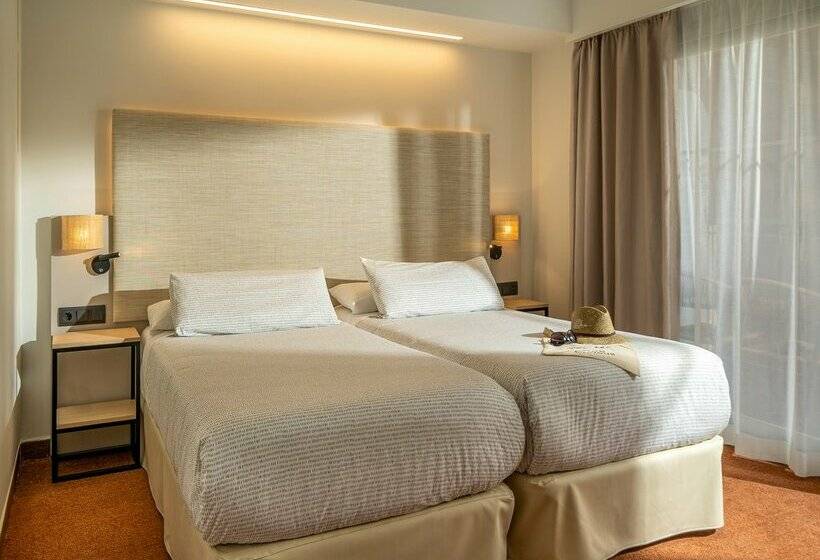 هتل Innside Costablanca - Adults Only