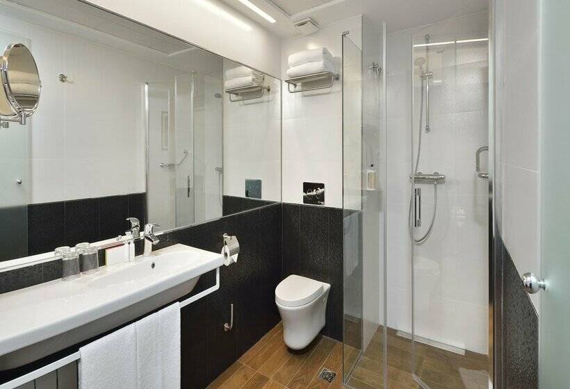 هتل Innside Costablanca - Adults Only