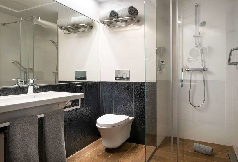 هتل Innside Costablanca - Adults Only