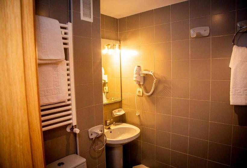 בית מלון כפרי Isabel Rooms   Suarez Inclán 38