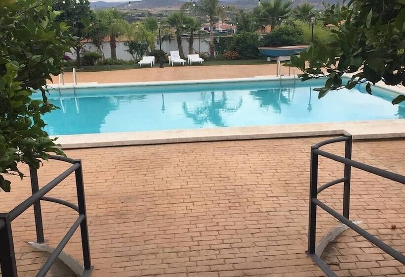 בית מלון כפרי Kika