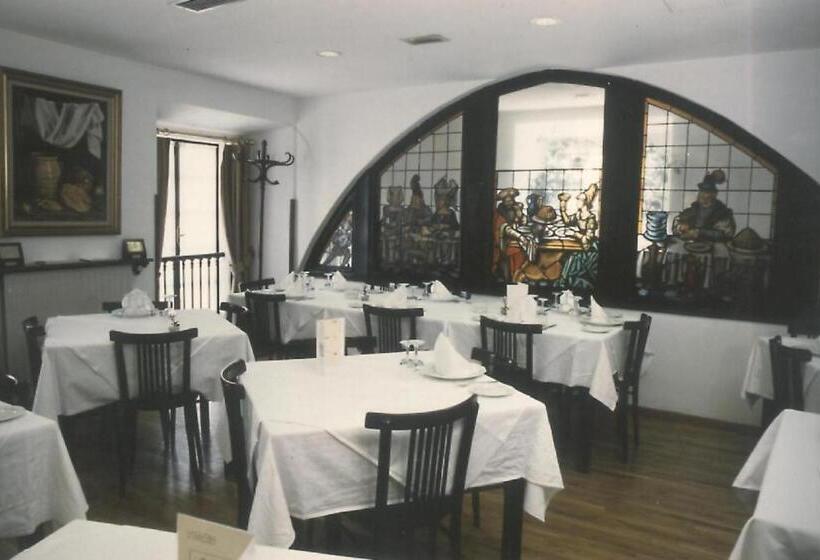 בית מלון כפרי La Casona De Jovellanos