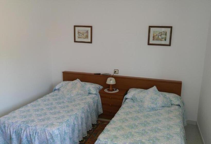 هتل La Encina Celorio Llanes