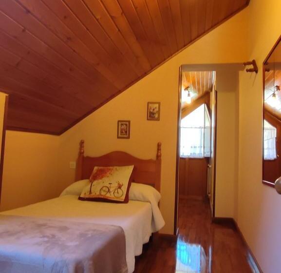 בית מלון כפרי La Salmonera Cangas De Onís