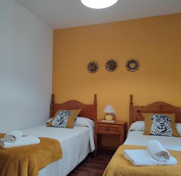 בית מלון כפרי La Salmonera Cangas De Onís