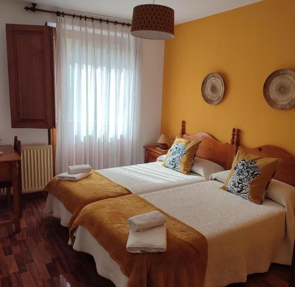 בית מלון כפרי La Salmonera Cangas De Onís