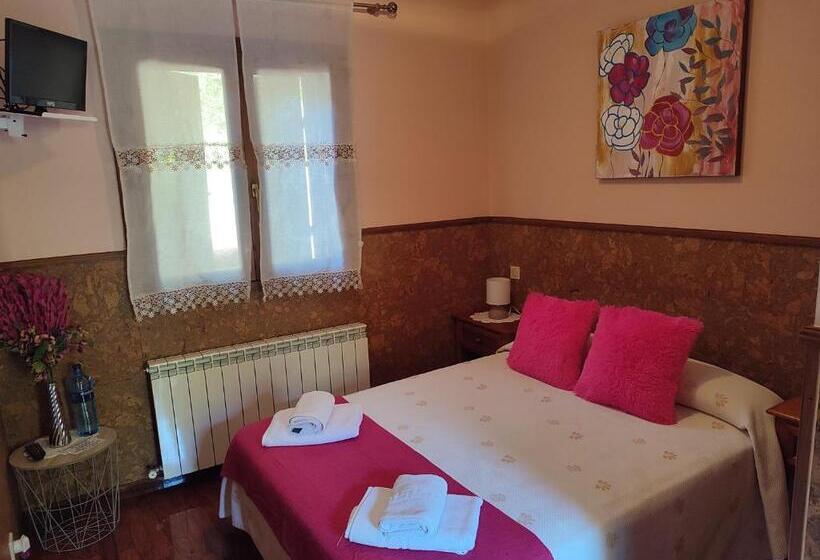 בית מלון כפרי La Salmonera Cangas De Onís