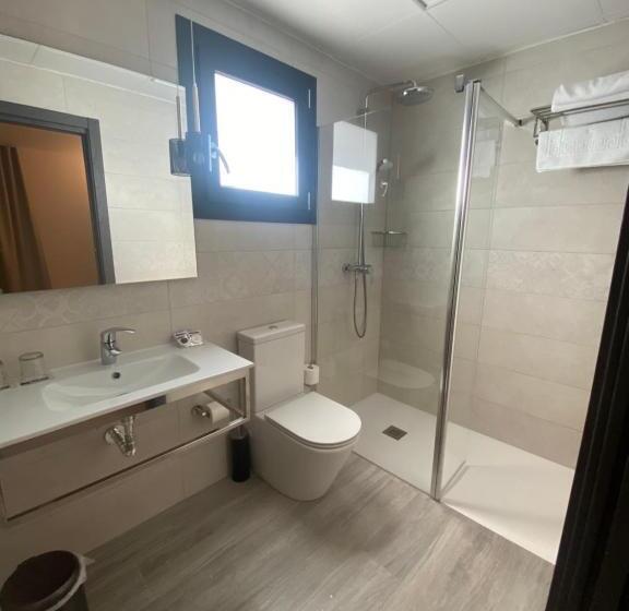 هتل Lusitania, Centro Ciudad, Parking Privado