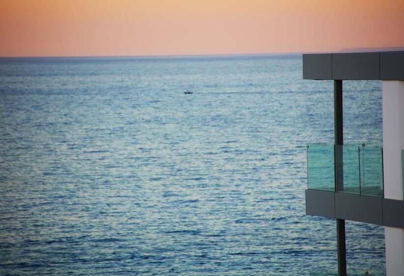 Mar Azul Pur Estil Hotel & Spa