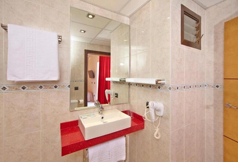 Отель Mll Caribbean Bay