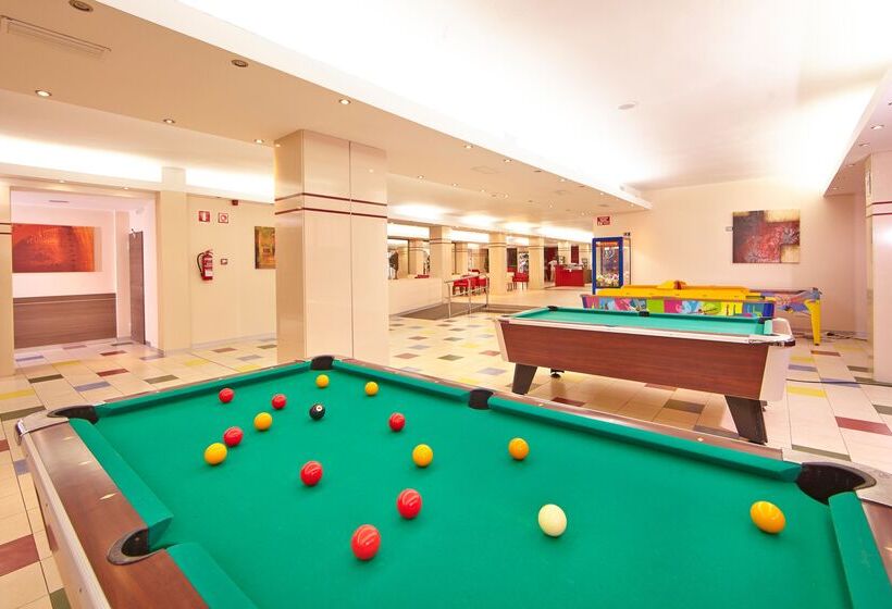 Отель Mll Caribbean Bay