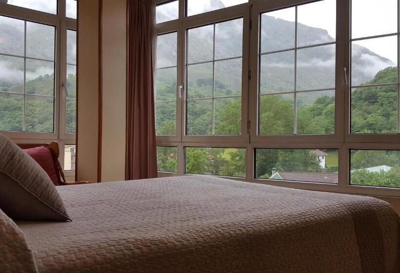 هتل Naranjo De Bulnes