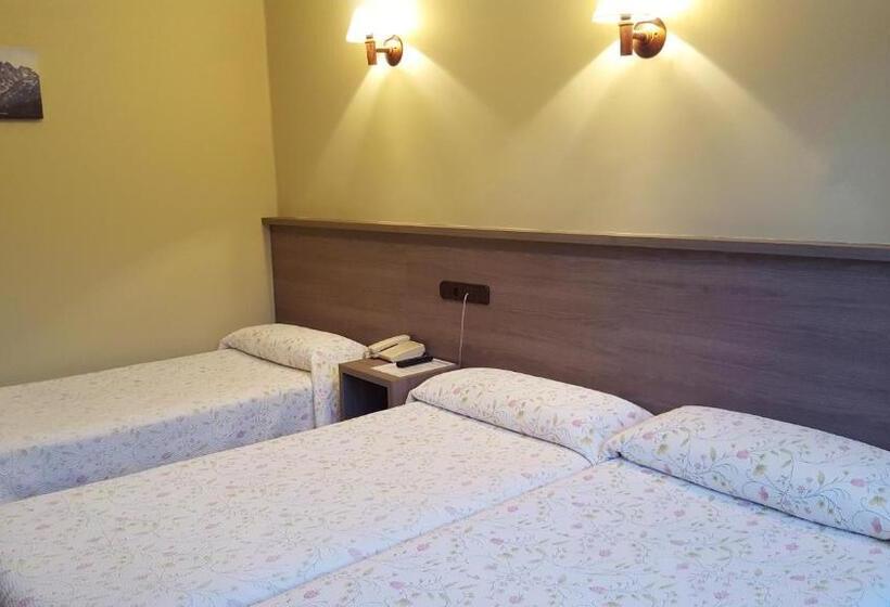 هتل Naranjo De Bulnes