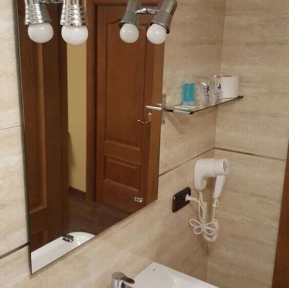 هتل Naranjo De Bulnes