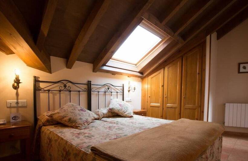 هتل Naranjo De Bulnes