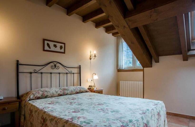 هتل Naranjo De Bulnes