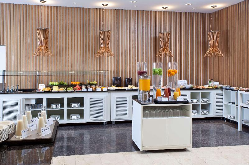 فندق NH Canciller Ayala Vitoria