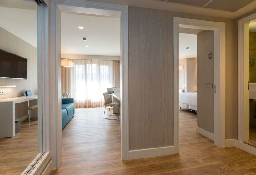 هتل NH Oviedo Principado