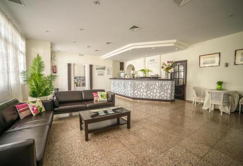 هتل Oasis Familiar