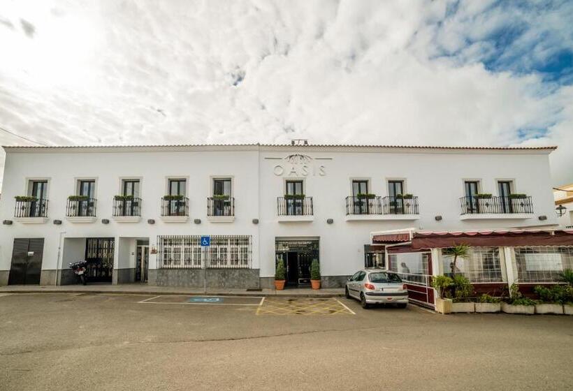 هتل Oasis Familiar