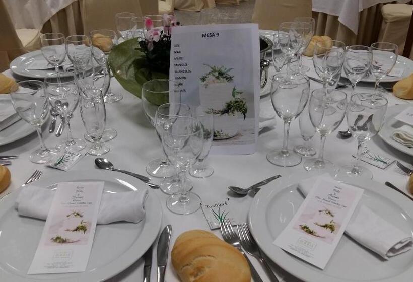 هتل Oasis Familiar