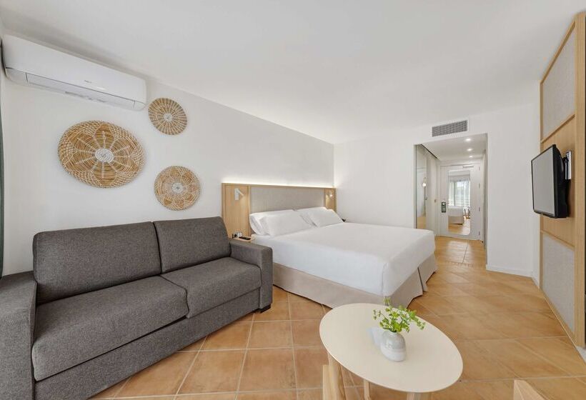 ホテル Occidental Cala Vinas